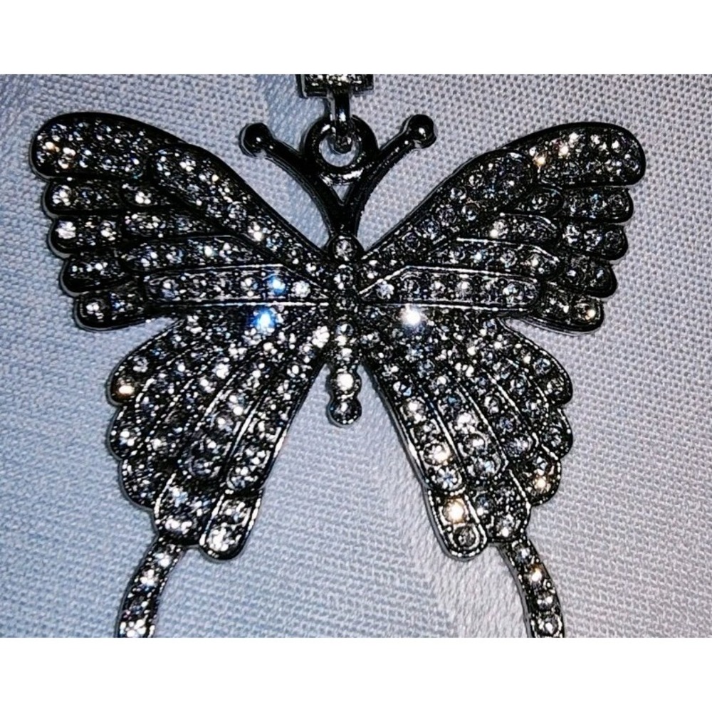 Beautiful Butterfly Rhinestone Key Chain Purse Backpack Charm Keychain - Picture 4 of 5